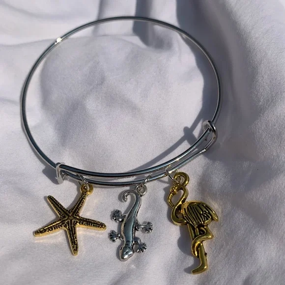 Brand New! Handmade! Adjustable Charm Bangle Bracelet! - Picture 2 of 7